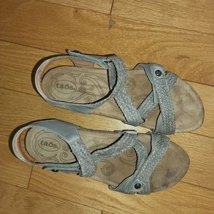 Taos adjustable sandals